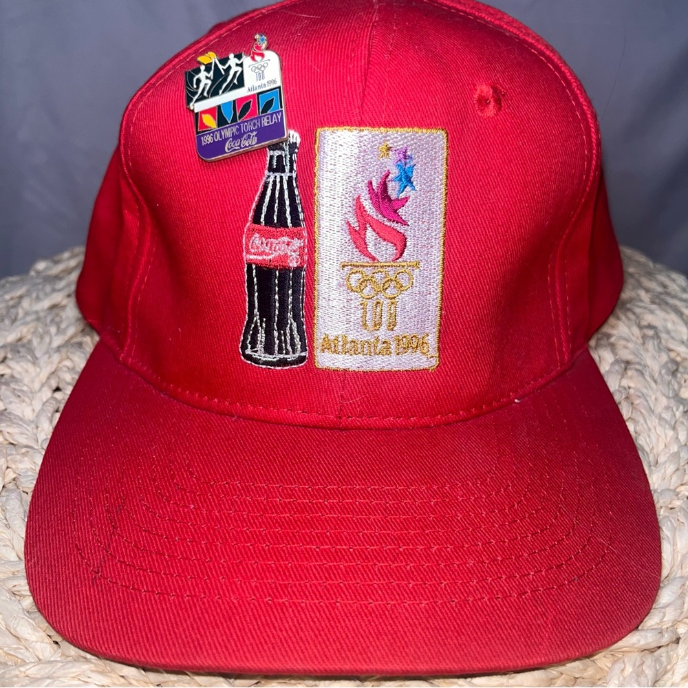 Vintage 1996 Atlanta Olympics Coca-Cola Snapback Hat Red Torch‎ Relay Pin USA